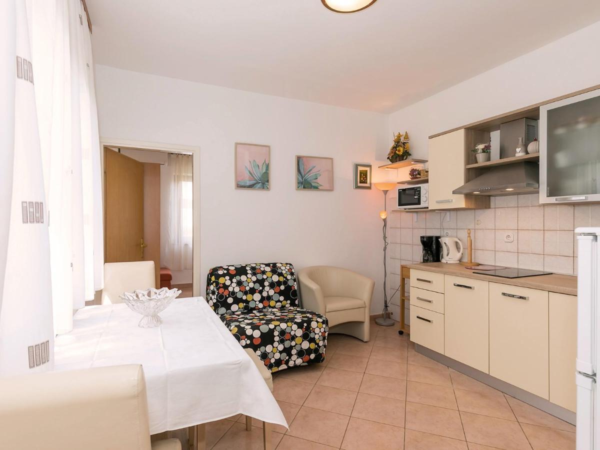 Apartments Graziella 波雷奇 外观 照片
